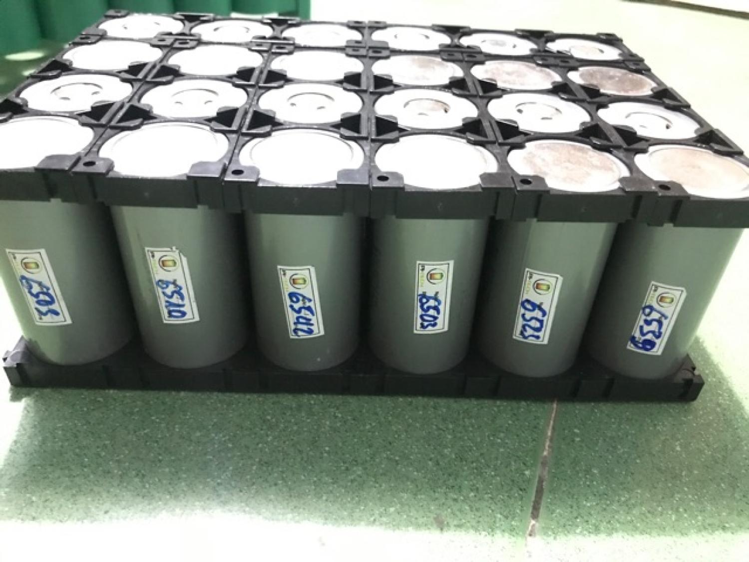 Pin Lithium 12VDC-40Ah (24 cell 32650 6.5Ah) chống nước 15