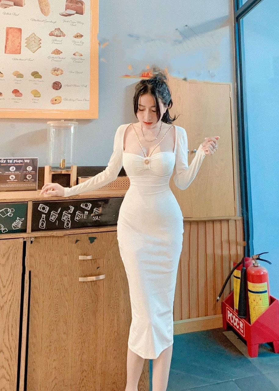 Đầm body nơ ngực phối xích sáng chảnh - đầm đi tiệc đi chơi