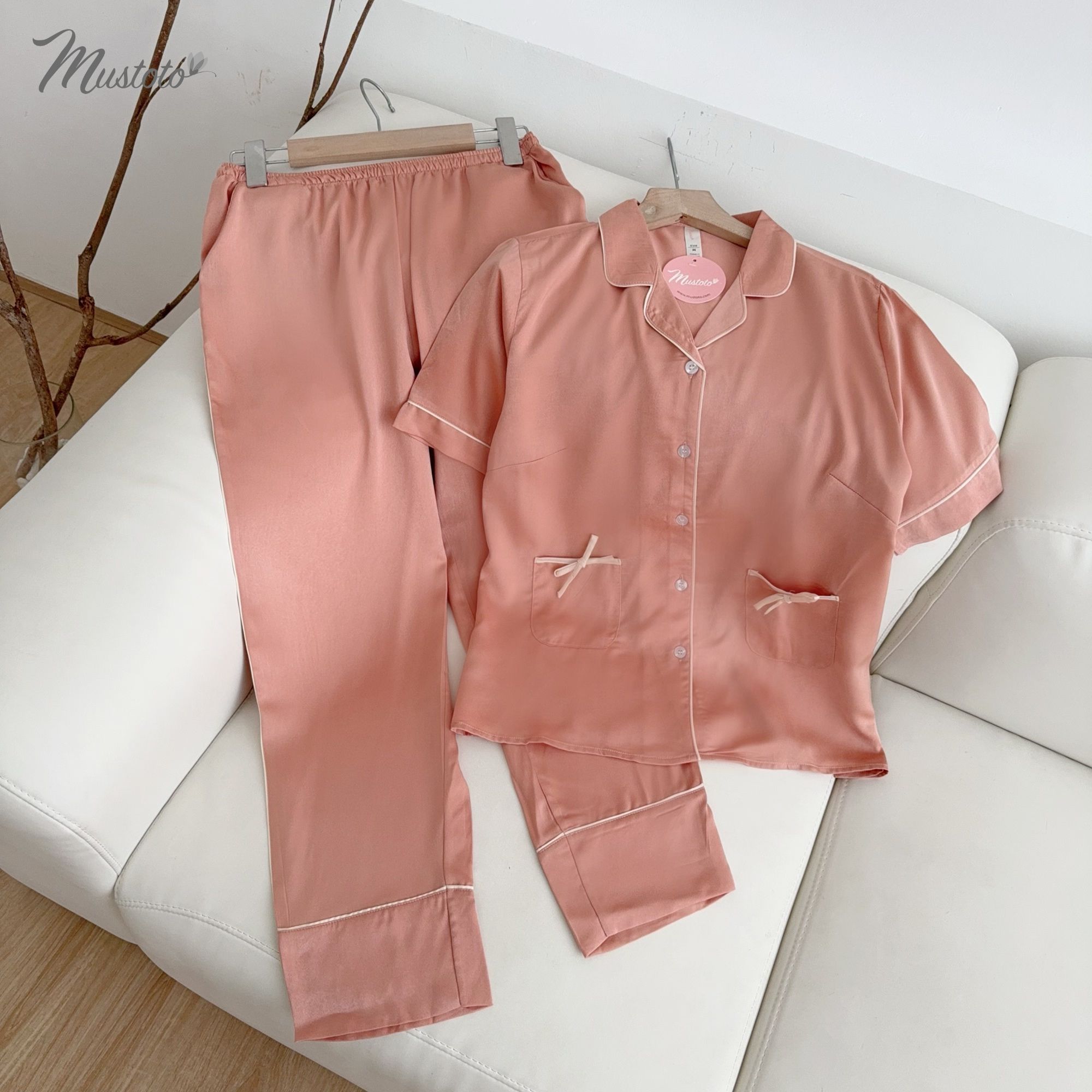 Bộ đồ mặc nhà pijama lụa dài mustoto