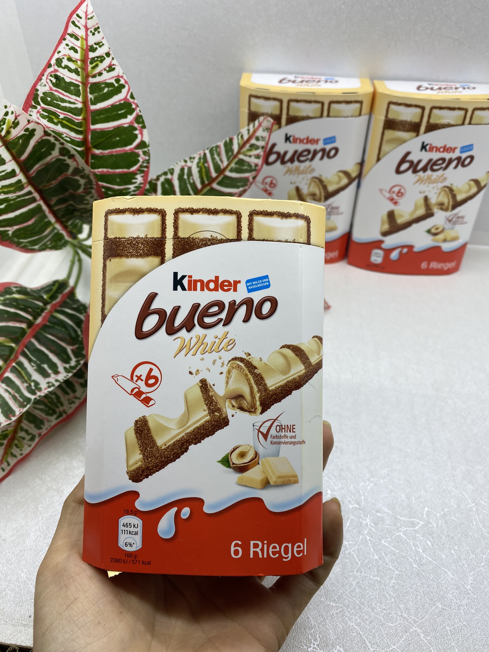 Socola Kinder bueno white hộp 117gr - Đức