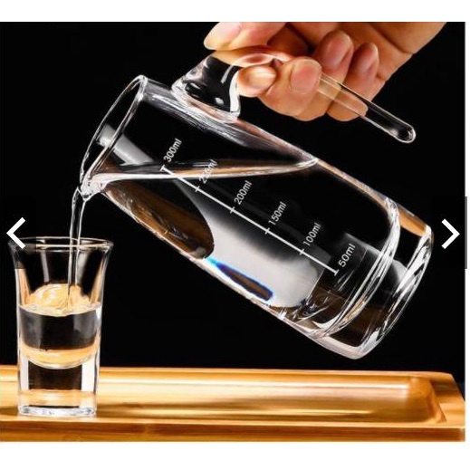 Cốc thủy tinh chia vạch có tay cầm, cốc thủy tinh