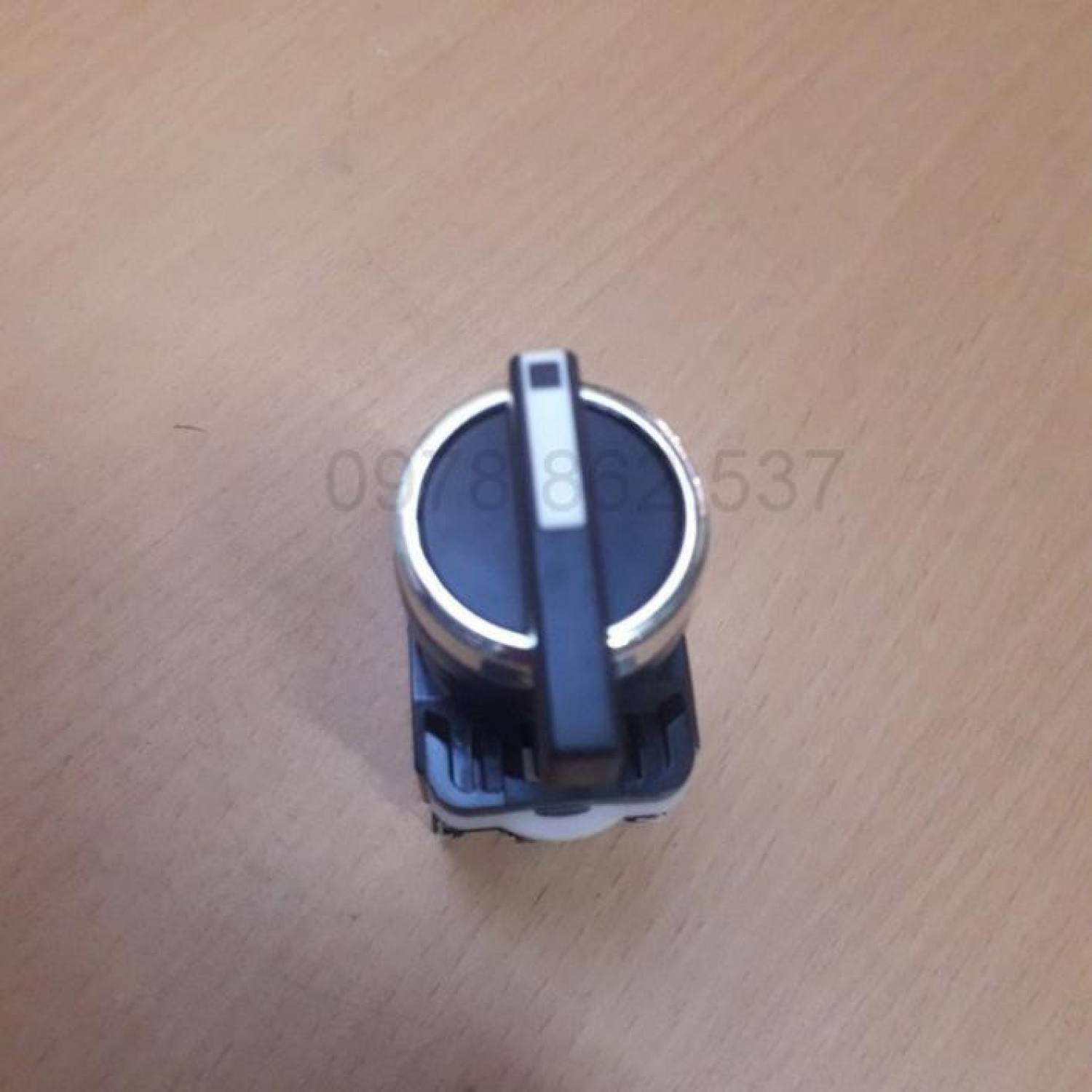 Công tắc xoay 2 vị trí, 3 vị trí la39 phi 22