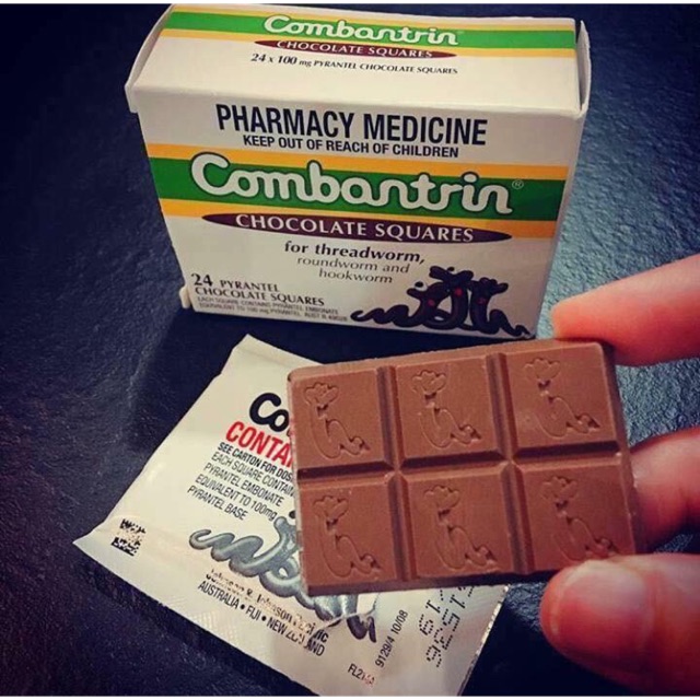 thuốc tẩy giun socola úc cho bé từ 1 tuổi (1 vỉ 6 thanh)