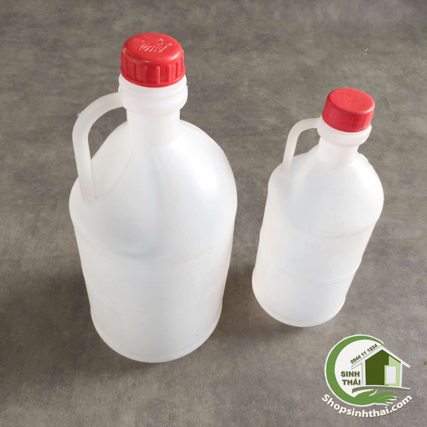 Can nhựa 1 lít, 2 lít, 5 lít màu trắng, có quai cầm - chọn can