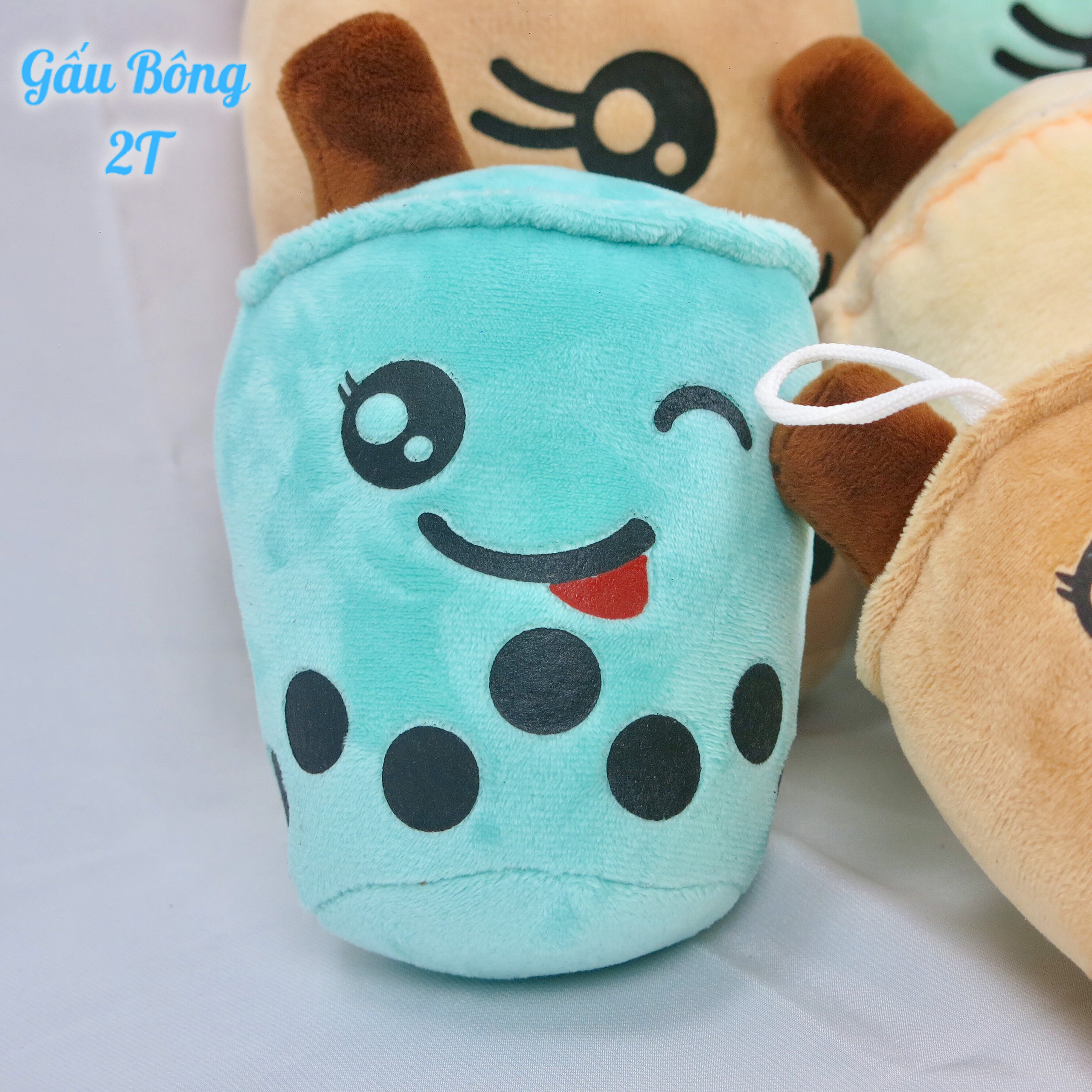 Gấu bông gôi ôm ly trà sữa nhỏ nhăn xinh xắn vải nhung mềm mịn đánh yêu