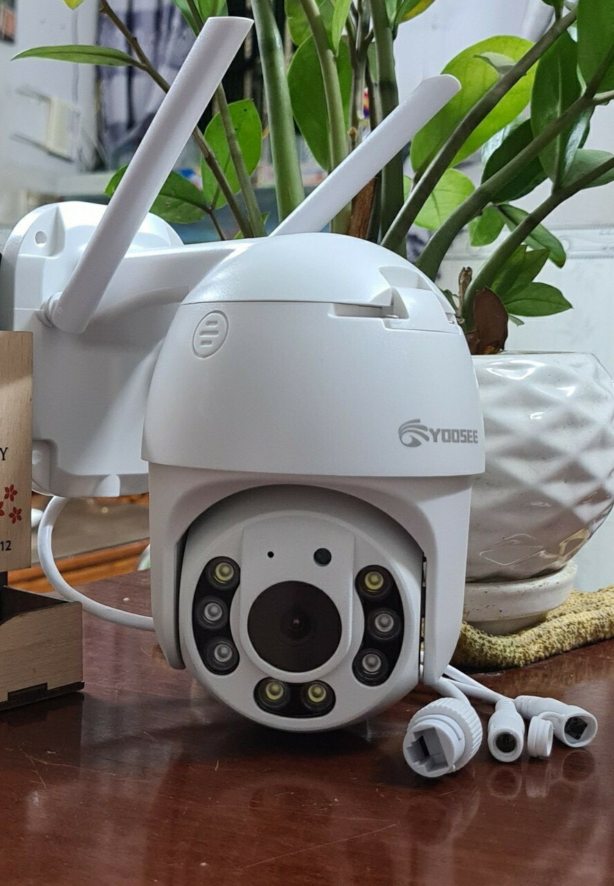 Camera ngoài trời robot yoosee x2000 xoay 360 độ 1080p