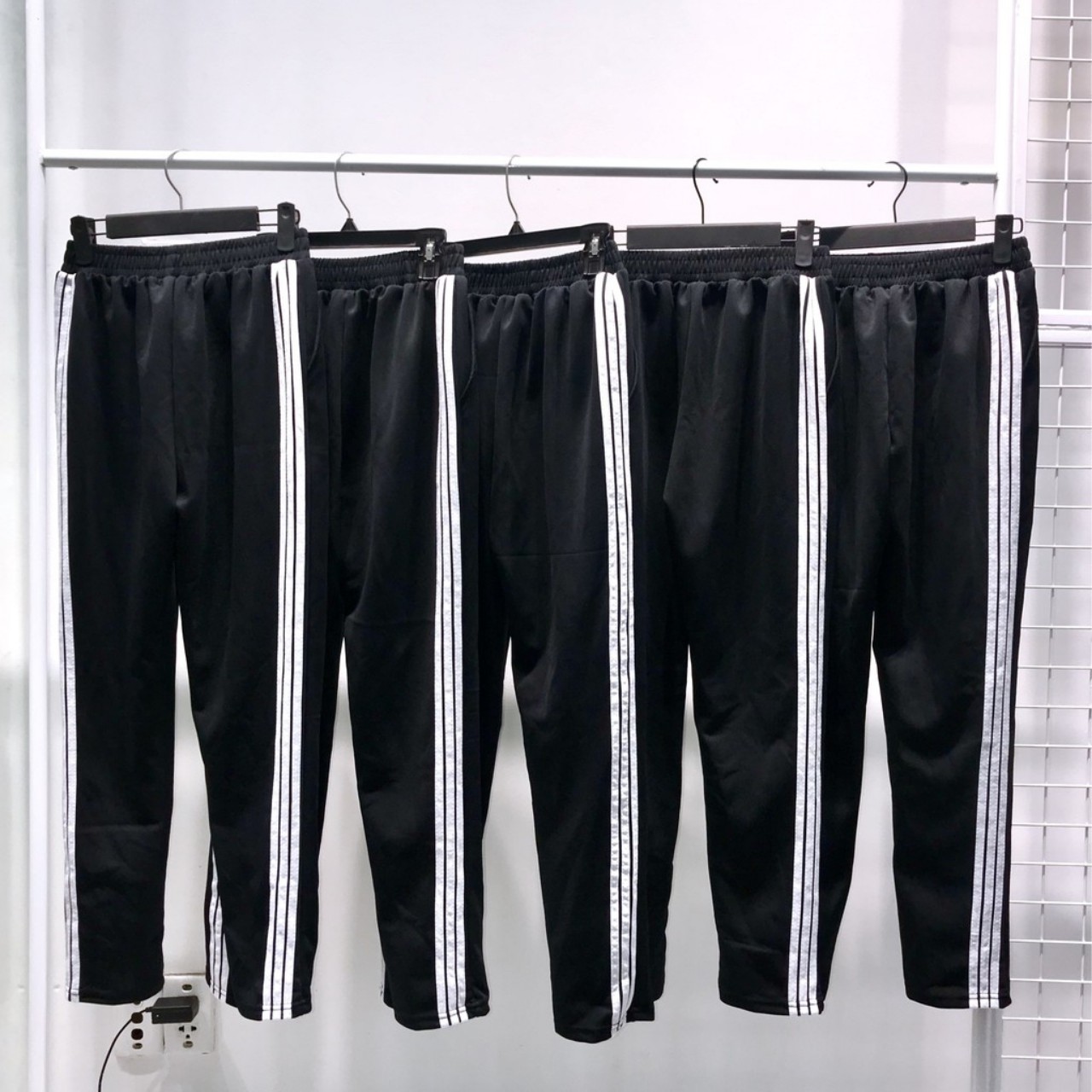 Quần 3 sọc thể thao ôngs suông nam nữ unisex