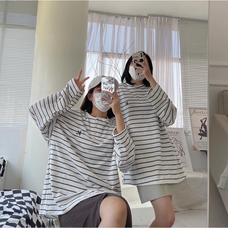 KIM- Áo nỉ kẻ trắng đen - Striped Sweater