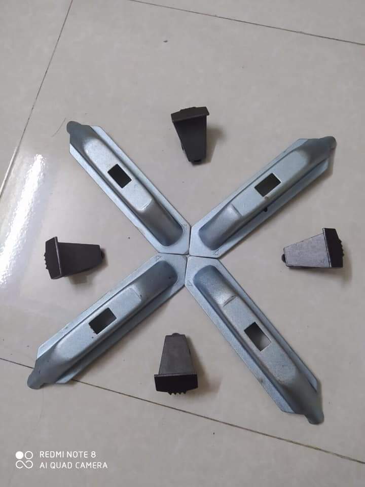 Bộ 4 vấu sắt máy ra vào lốp