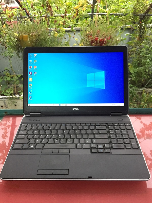 Laptop cũ dell precision m2800 cpu core i7-4810mq/ ram 8gb/ ssd 128gb + hdd 500gb/ vga amd firepro w4170m/ lcd 15.6'' inch