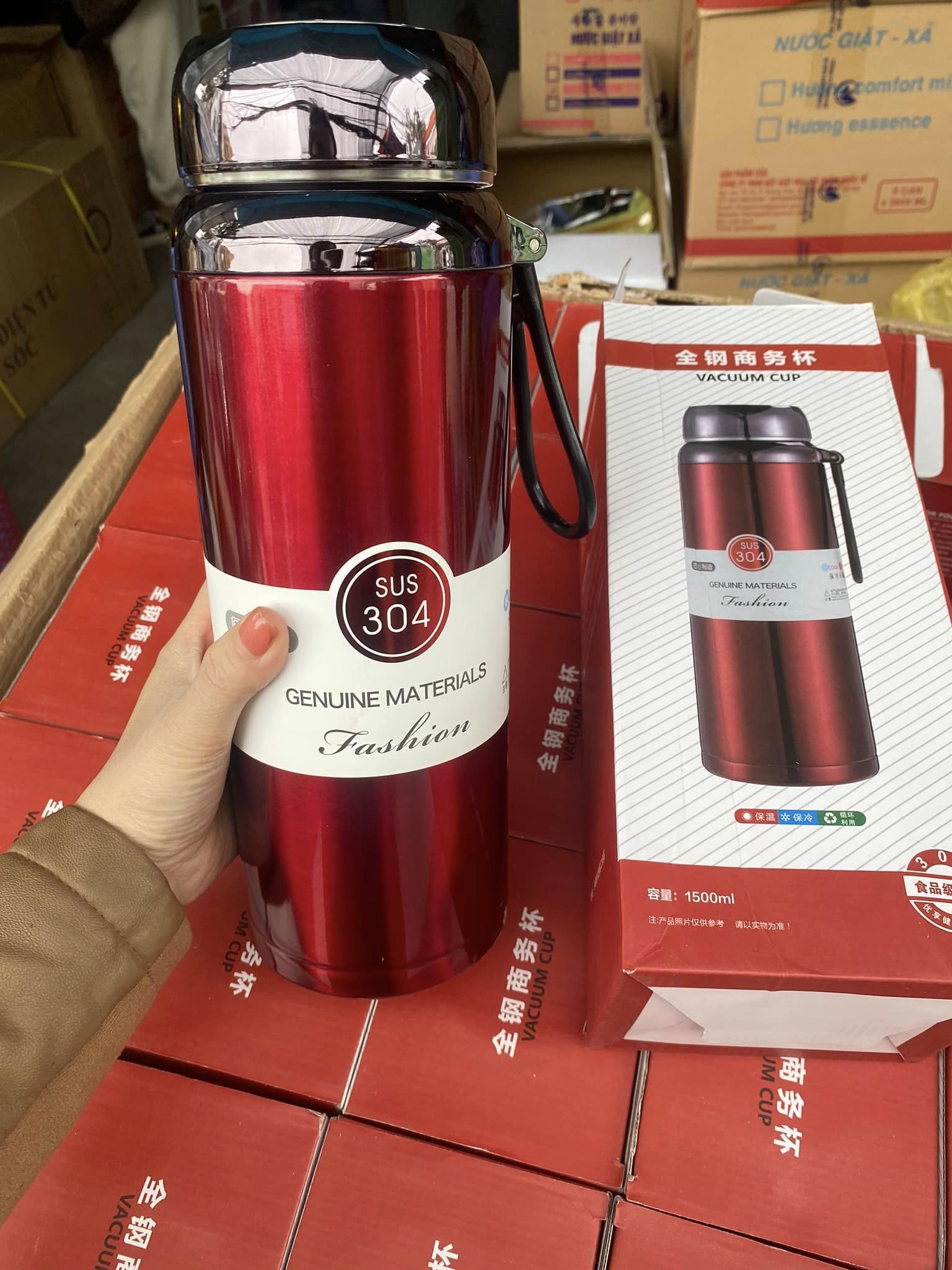 Bình giữ nhiệt 1500ml vỏ đỏ mẫu mới 2022