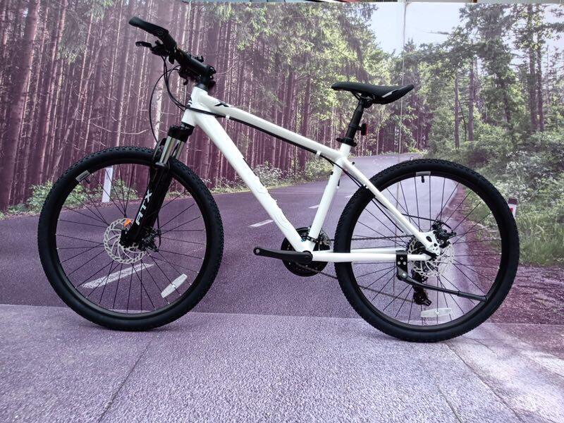 Xe đạp thể thao GIANT ATX 660 2020