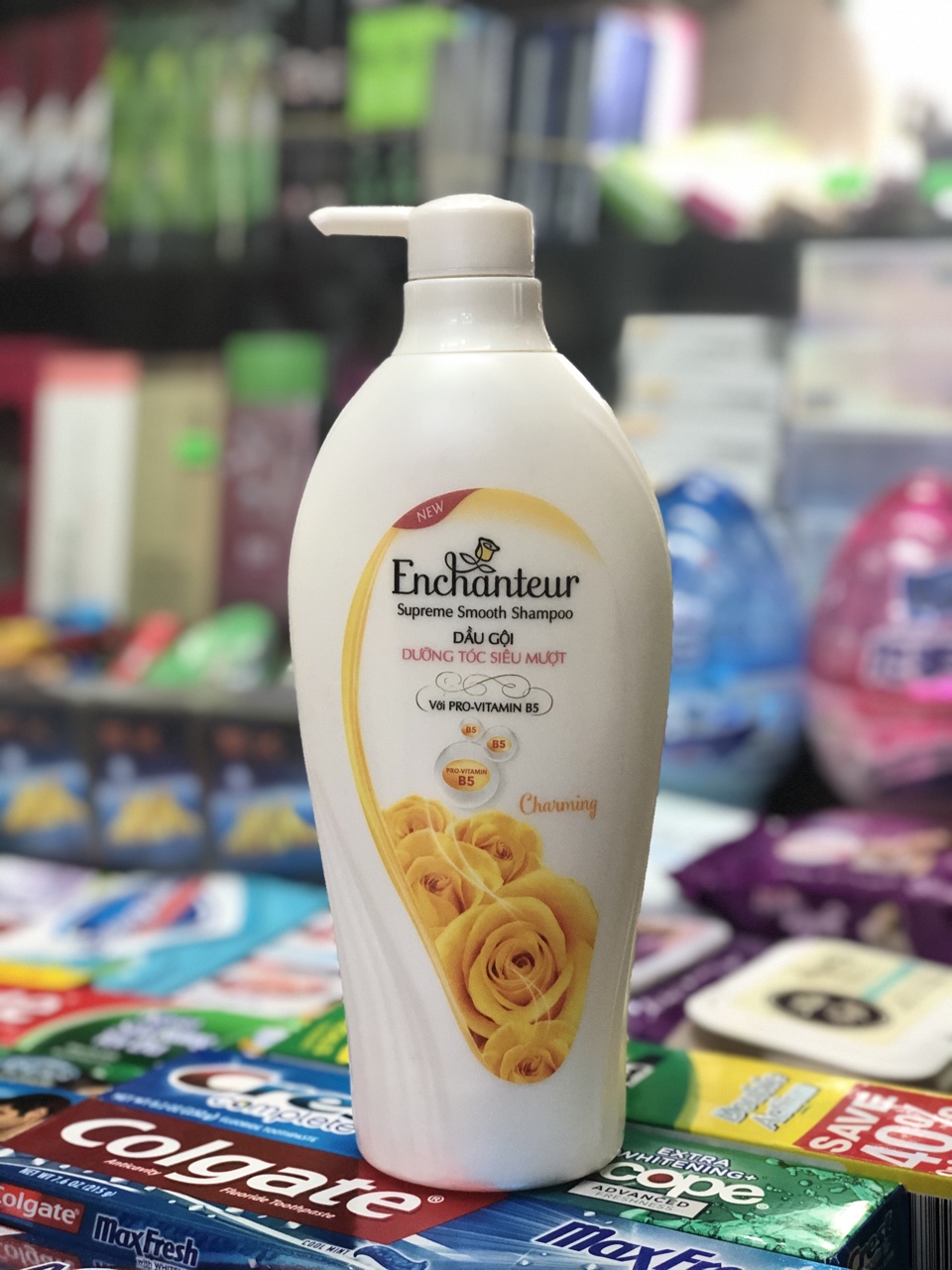 Dầu gội hương nước hoa enchanteur 650gr