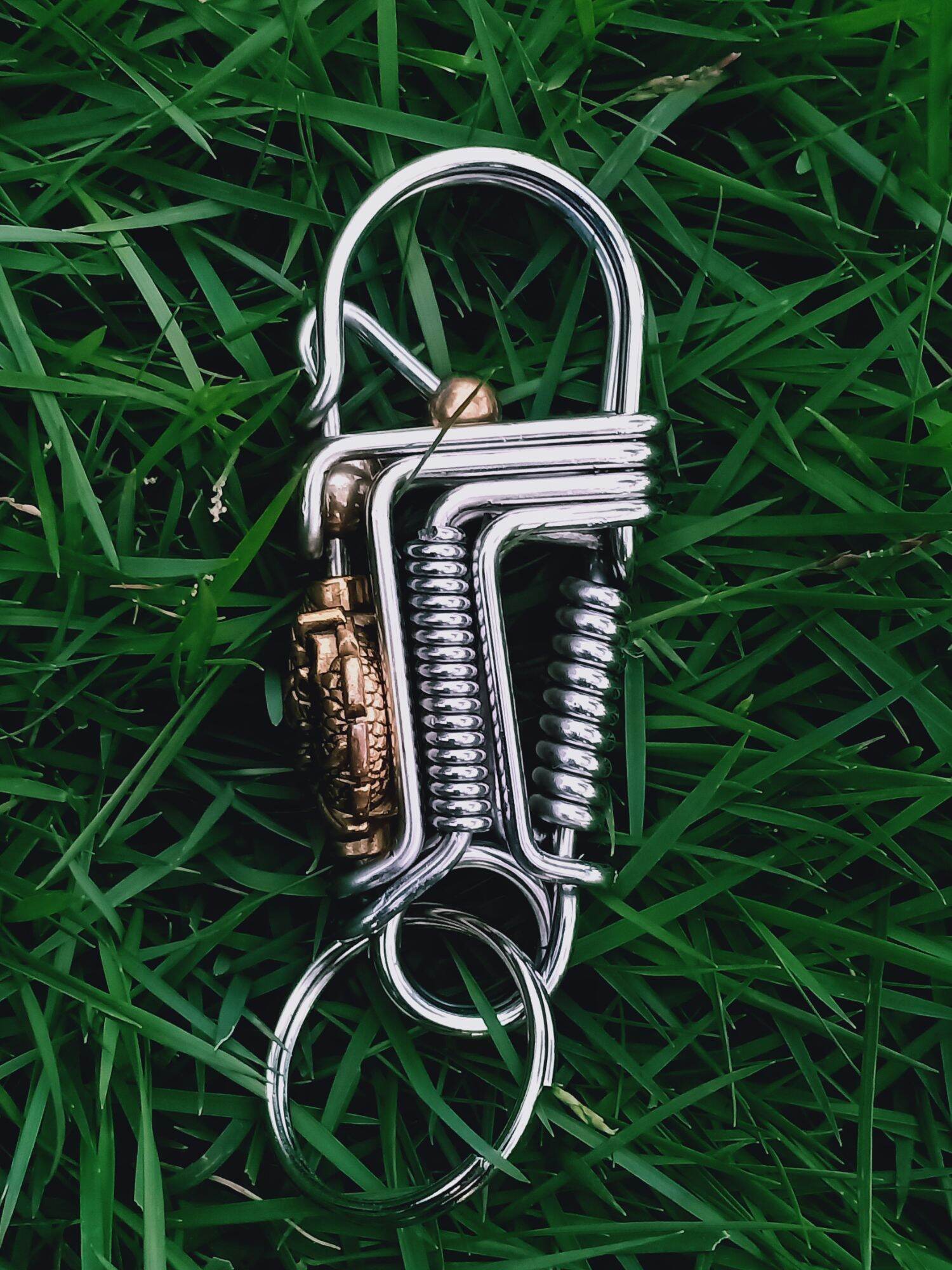 Móc khóa INOX phối mặt rồng long hải toát lên sự oai phong của gia chủ