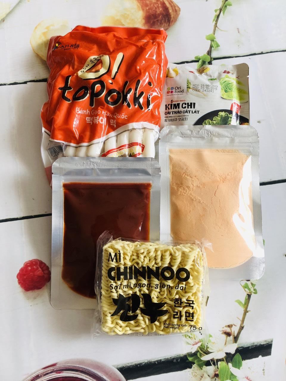 Combo 5 món bánh gạo truyền thống siêu rẻ (500g bánh gạo sốt kimchi mì bột phô mai)