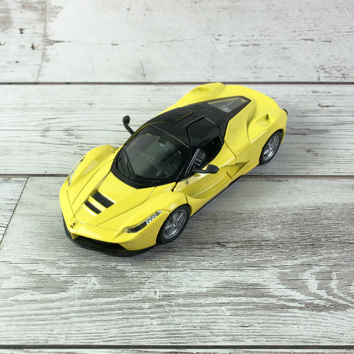 Xe mô hình Ferrari LaFerrari 2020 tỉ lệ 1:32 hãng Jiaye Model