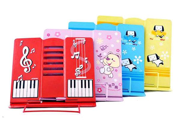 GIÁ ĐỠ KẸP SÁCH CHO BÉ ĐỌC BÀI CHỐNG CẬN THỊ (Bằng kim loại)