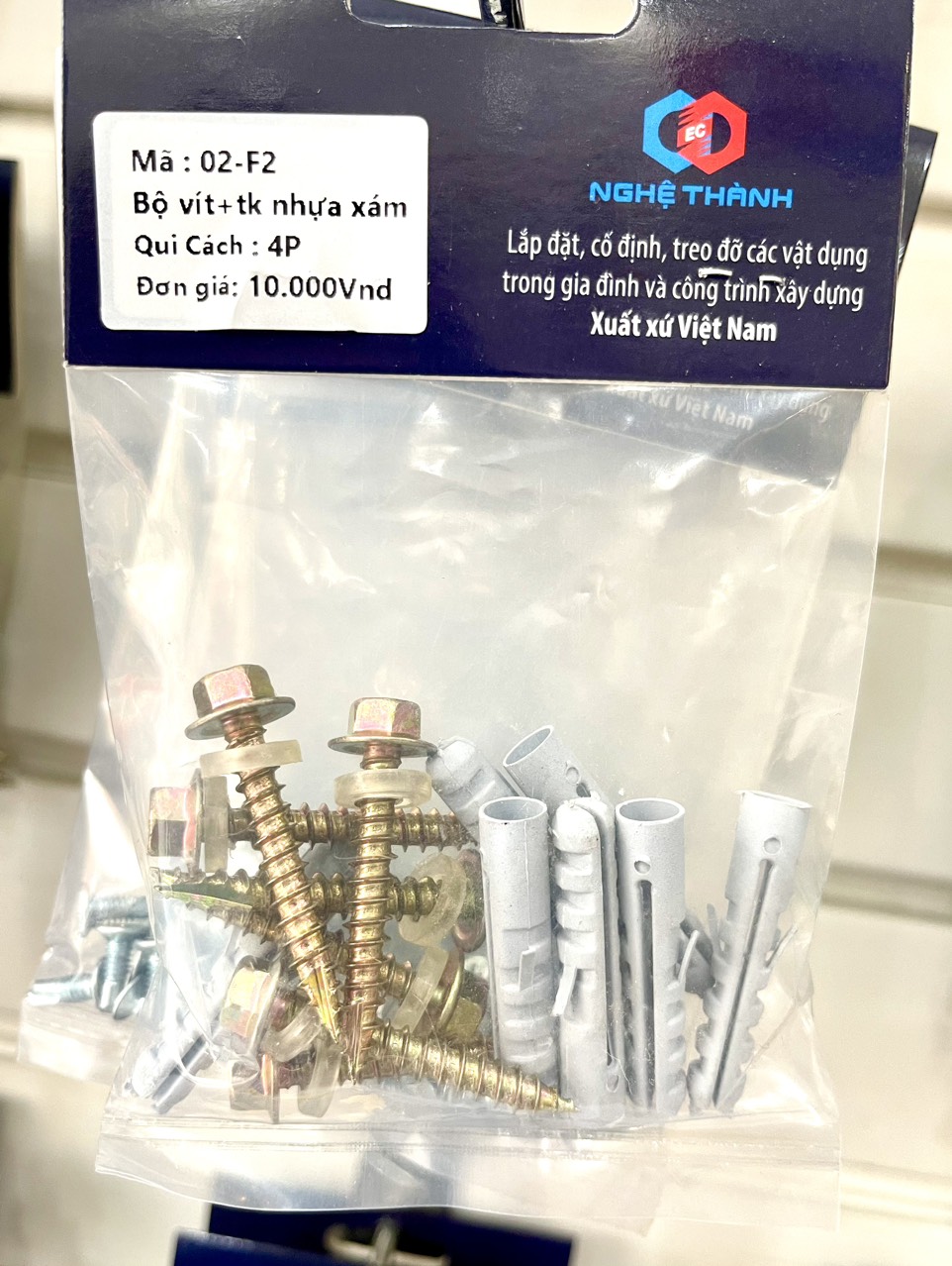Tắc kê nhựa kèm vít 3p 4p 5p hiệu ec