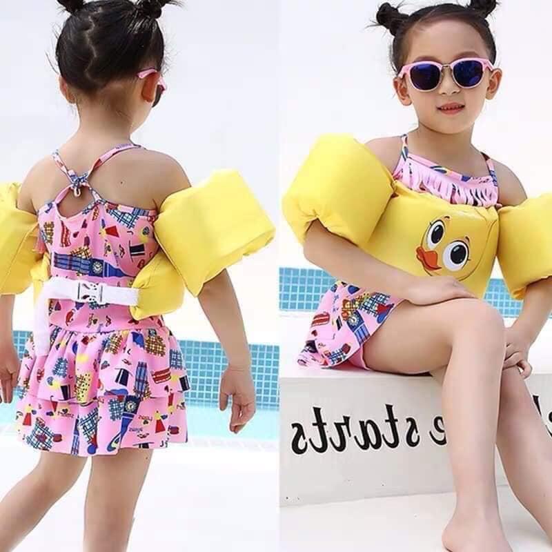 Phao tay tập bơi cho bé