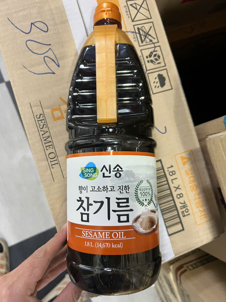 Dầu mè hàn quốc 1.8l - 참기름