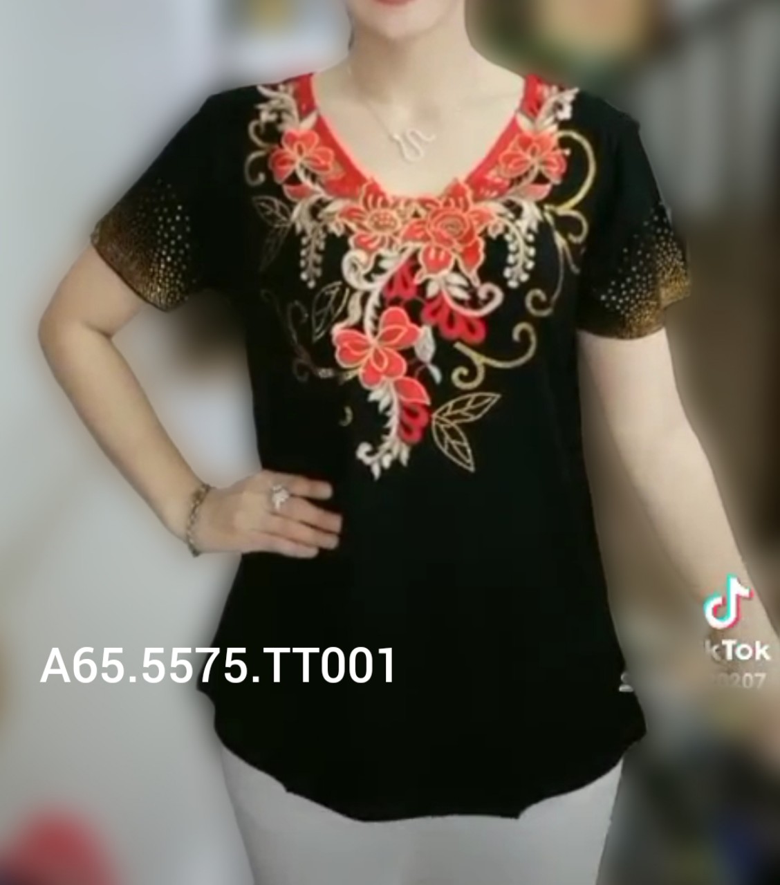 ÁO TRUNG NIÊN CAO CẤP - ÁO THUN 100% COTTON - CỔ REN HOA 3D - ĐÍNH ĐÁ PHA LÊ