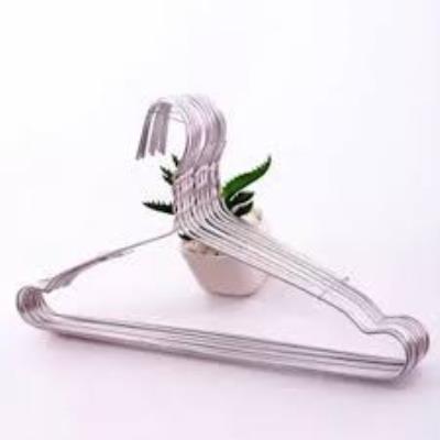 10 móc treo quần áo cho bé