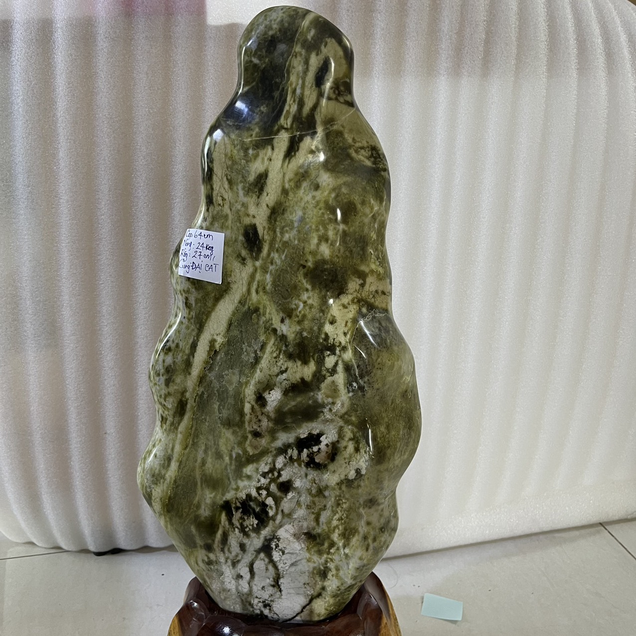 [HCM]Đá, Trụ đá, cây đá tự nhiên cao 42 cm nặng 11 kg xanh lá Serpentine cho người mệnh Hỏa và Mộc