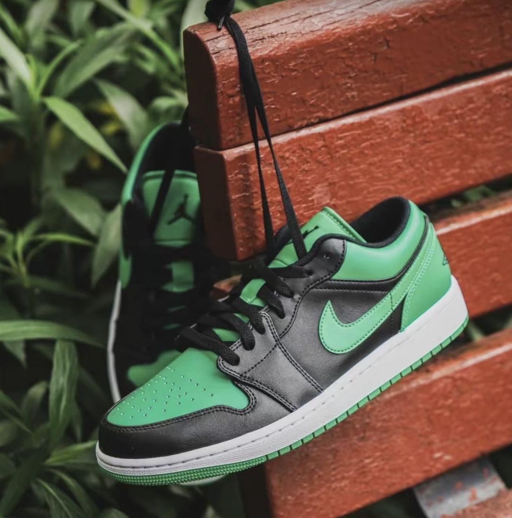 GIÀY NIKE JORDAN 1 LOW LUCKY GREEN CHÍNH HÃNG