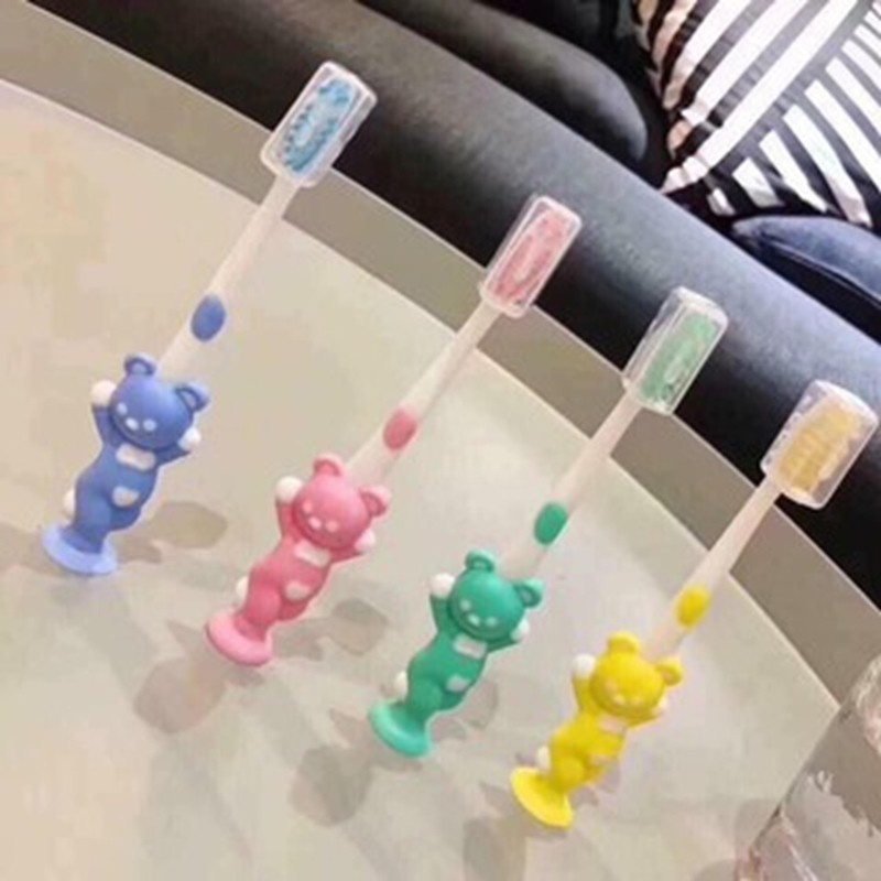 Bàn chải hình gấu cho bé