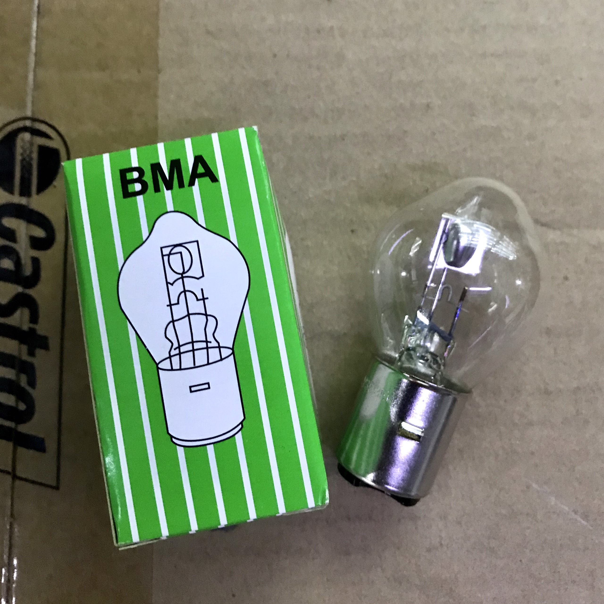 Bóng halogen cho xe win, cub đời mới bma 12v35w