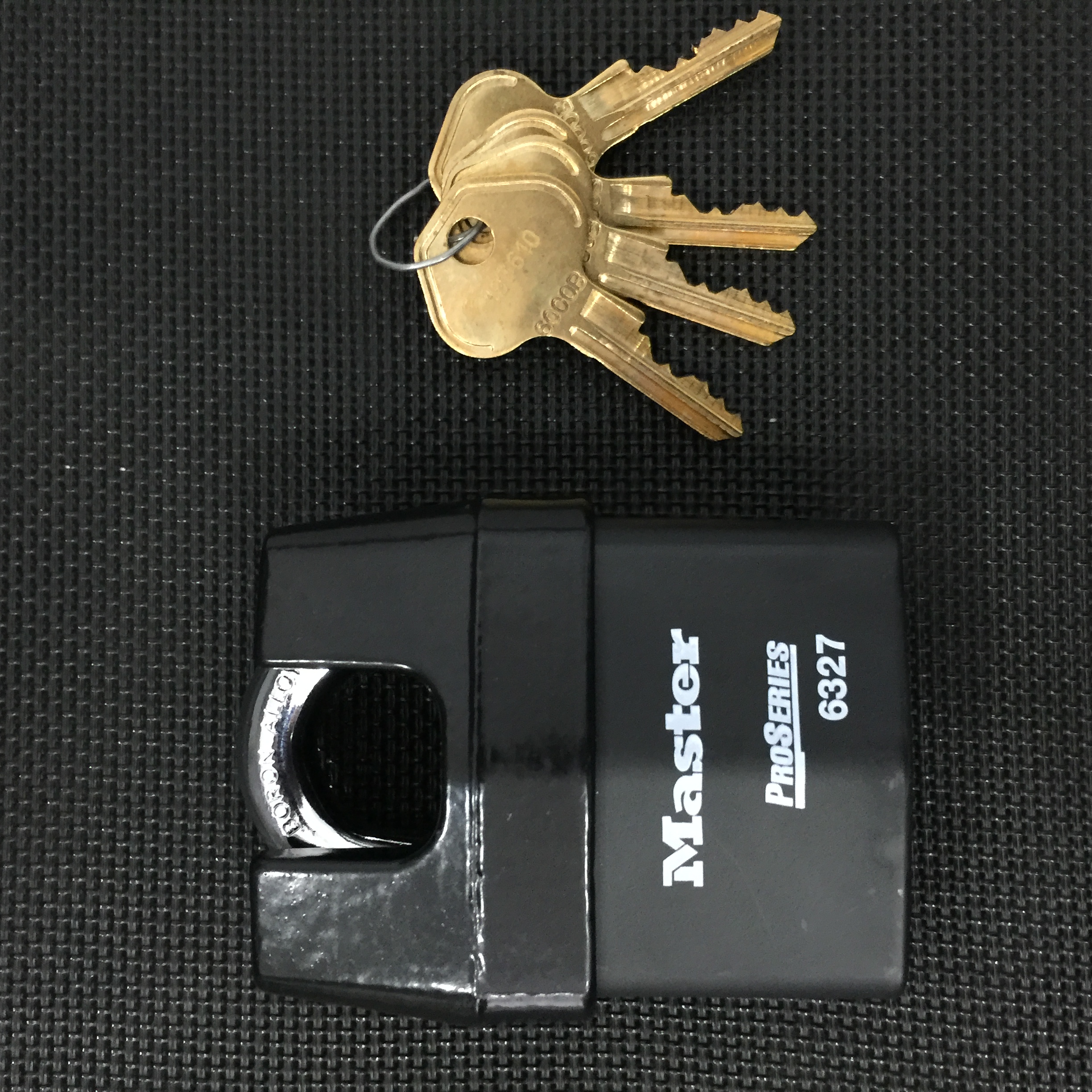 Khóa chống cắt master lock 63274key