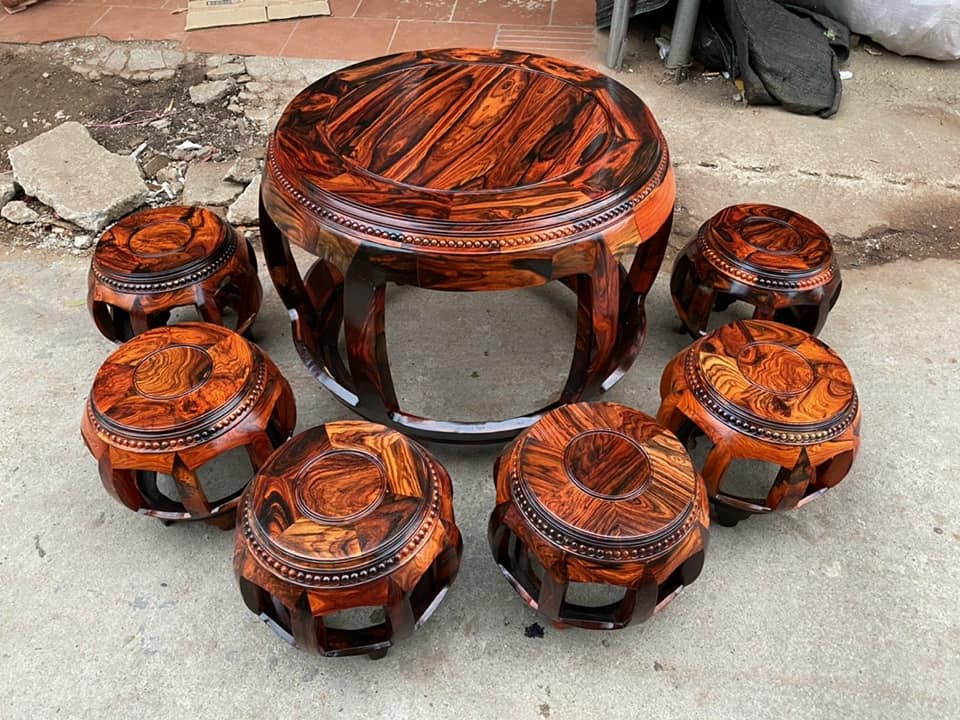 Bộ đôn trống gỗ trắc lào hàng chấp ghép. kích thước bàn tròn 80 cm cao 63 cm đôn cao 35 cm mặt 30 cm