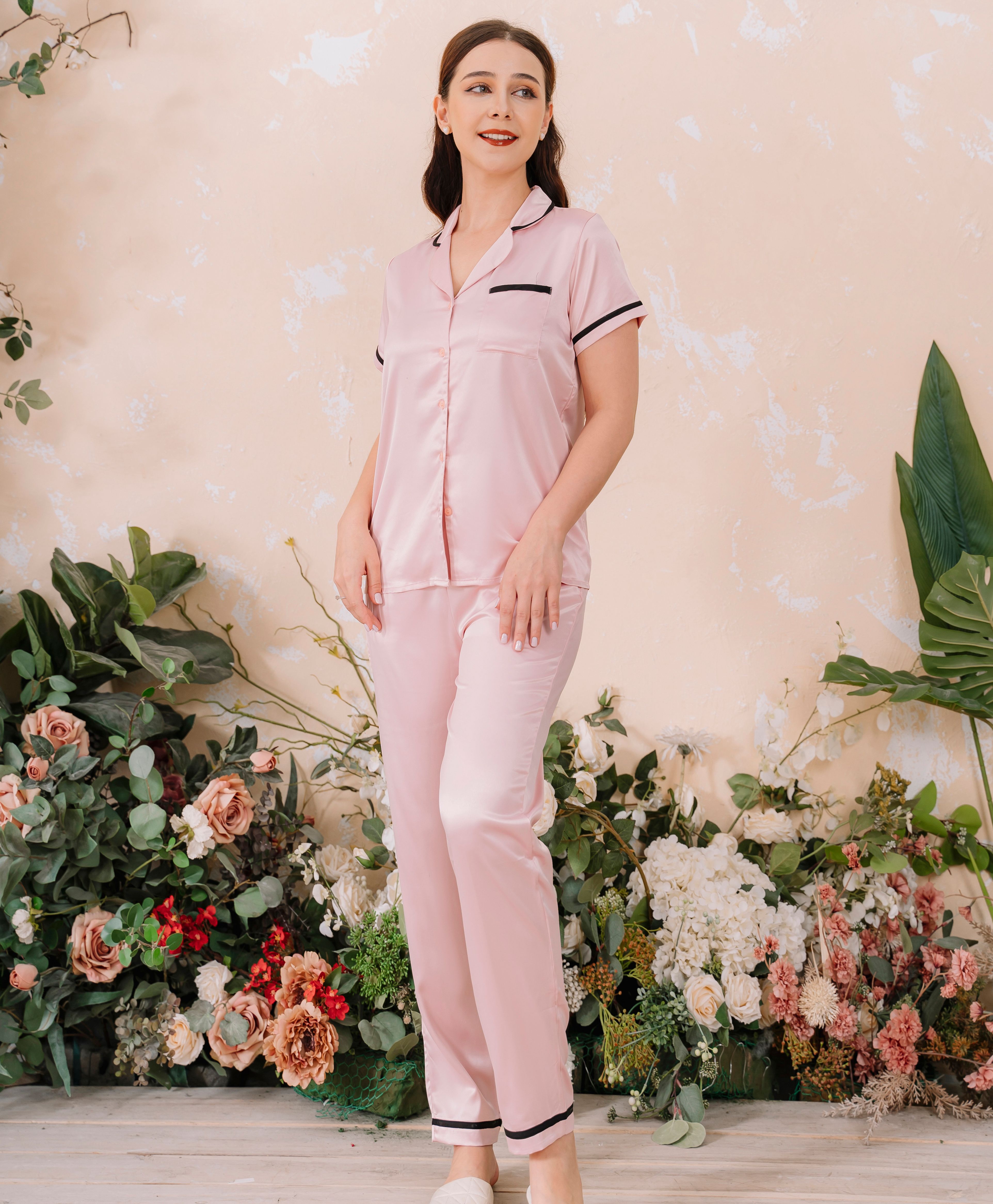 Đồ bộ mặc nhà nữ thương hiệu Sweeten Your Life chất liệu lụa kiểu dáng đơn giản basic STD220041