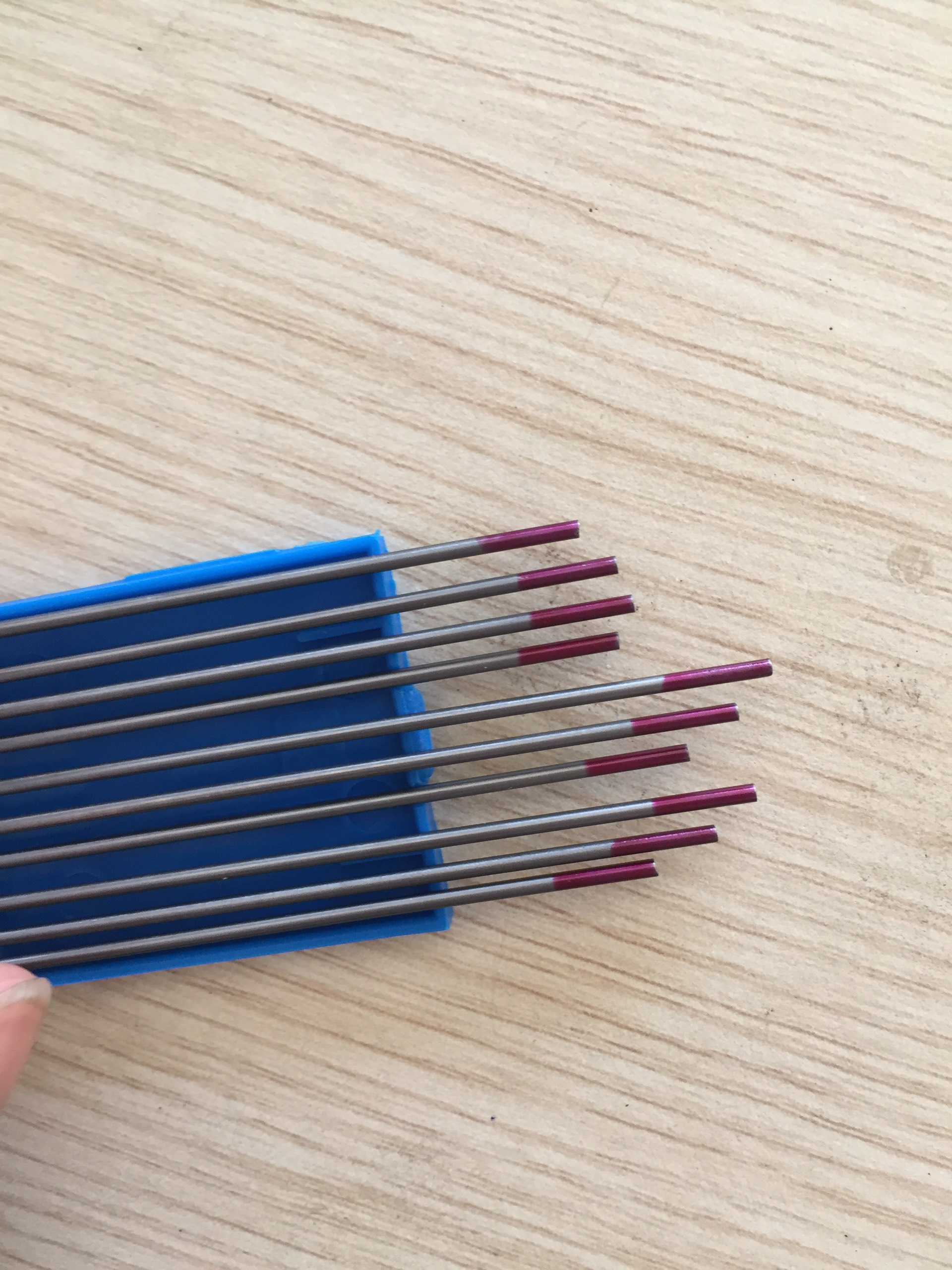 Bộ 10 kim hàn tig 1.6 - 2.0- 2.4- 3.2 hàn inox đầu đỏ