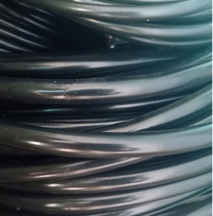 ống tưới cây nhỏ giọt 10 ly pe cao cấp dài 30 mét chuyên dùng cho hệ thống phun sương, tưới cây tự động sử dụng béc 10 ly