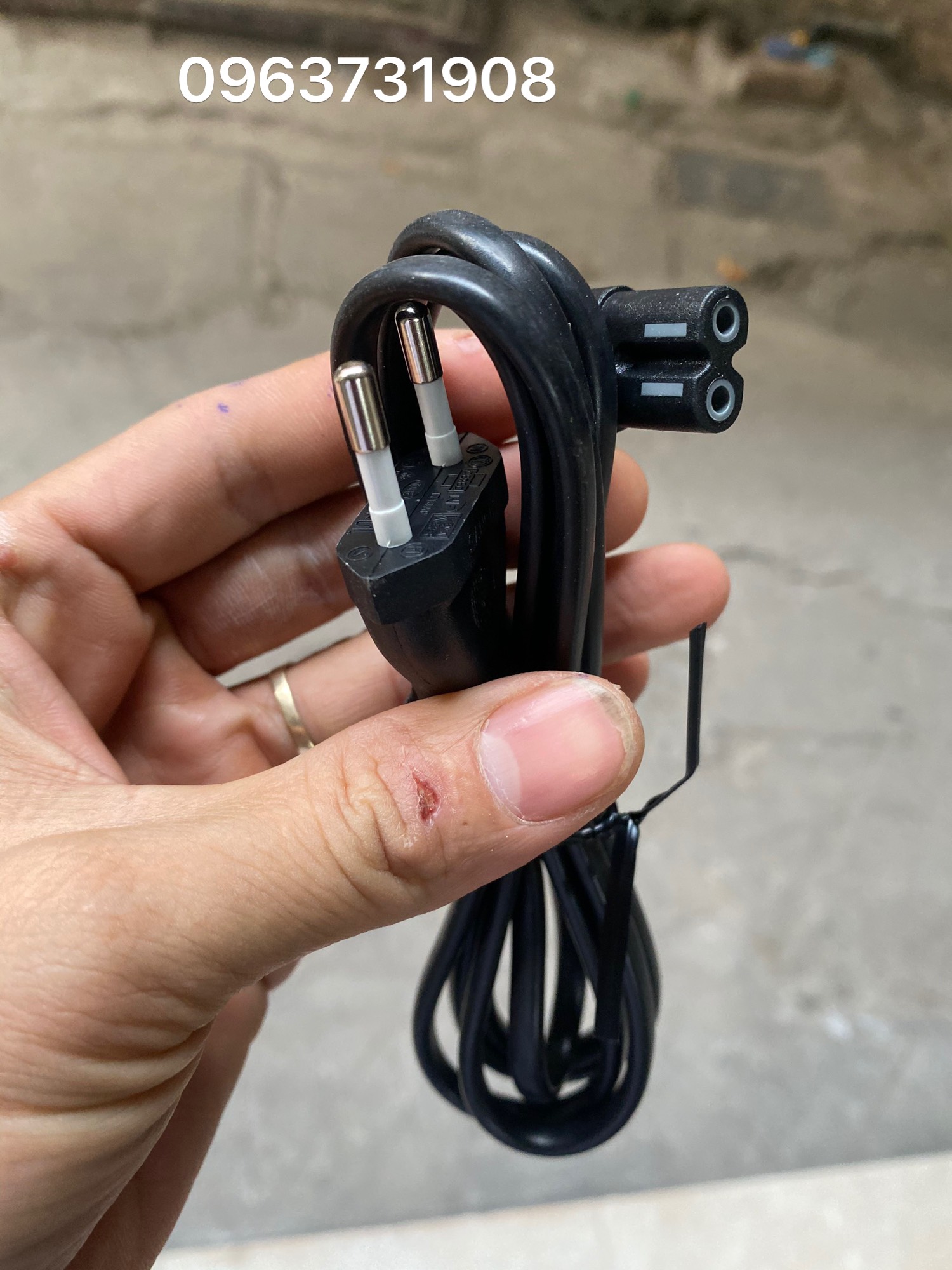 Dây nguồn 220v chân số 8 cho tivi philips hàng cao cấp