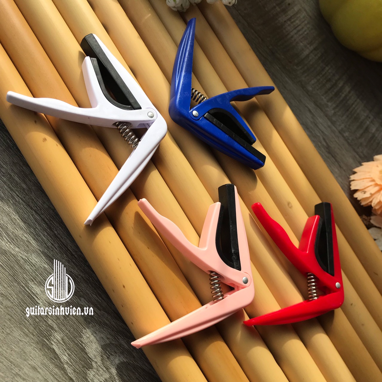 Capo ukulele nhiều màu - Capo kẹp chắc chắn - Tặng pick Alice khi đặt hàng - Inbox đặt màu