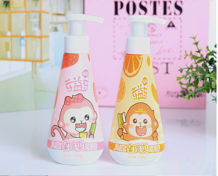 Kem Đánh Răng cho bé chiết xuất thực vất lọ 150ml - tặng kèm bàn chải