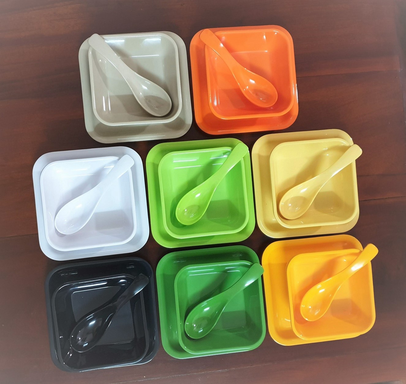 Bộ chén dĩa vuông đựng chè và muỗng cùng màu nhựa Melamine