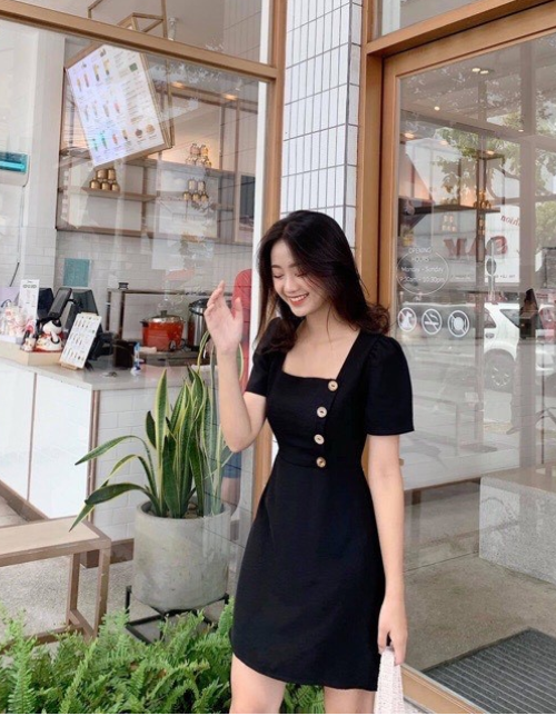 Đầm nữ cổ vuông phối nút công sở