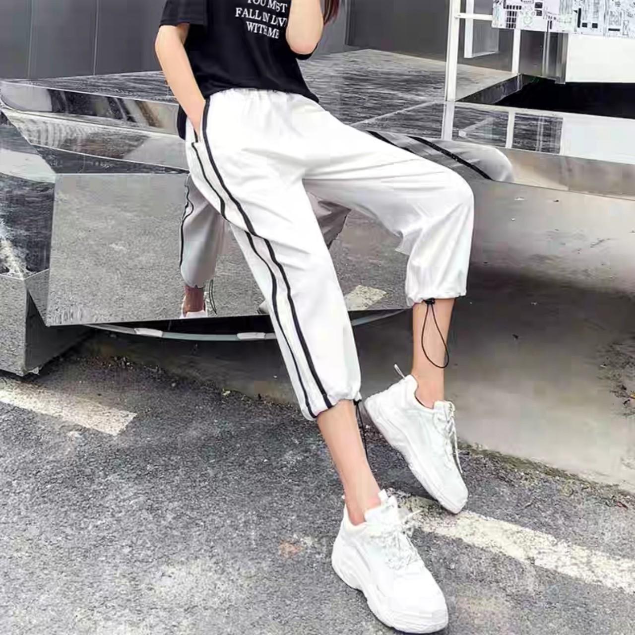 quần jogger nữ có bo dây rút chất vải siêu mịn