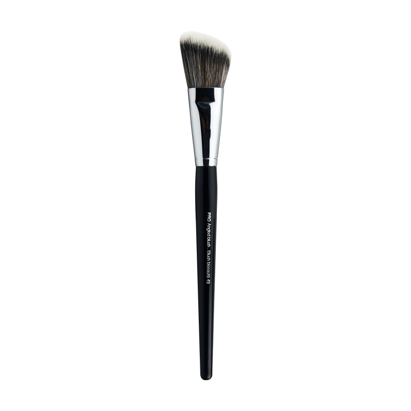 Cọ Má Hồng Và Tạo Khối Và MAGA Pro Angled Blush Brush 49