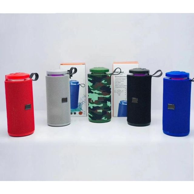 Loa BLUETOOTH SPEAKER GT-112 có đèn LED thay đổi màu sắc liên tục cực đẹp. Áp dụng công nghệ Bluetooth 5.0v trên mình đem lại khả năng kết nối vượt trội , ổn định và cho ra âm thanh một cách đầy đủ đầy đặn hơn hết