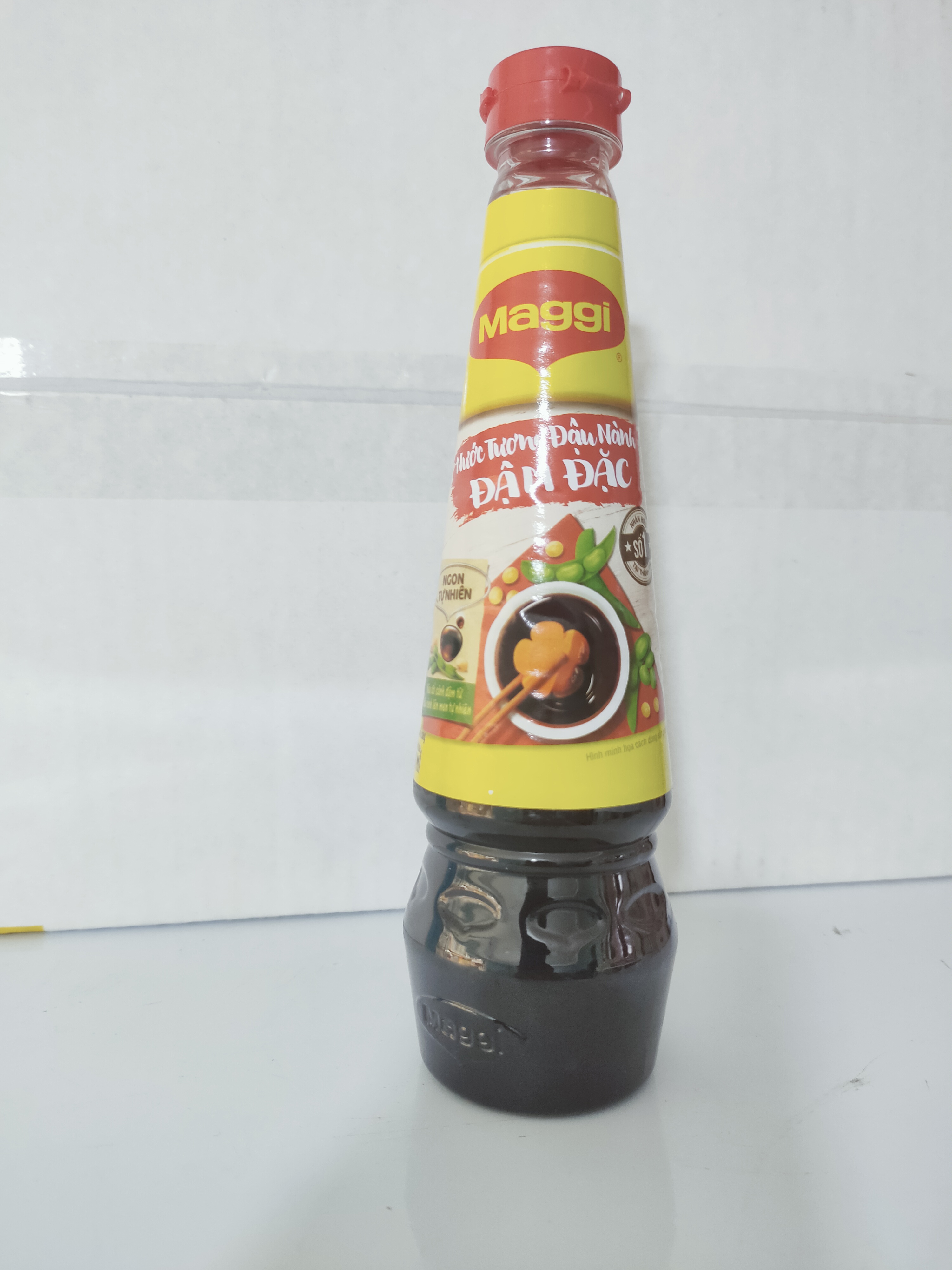 Nước tương Maggi đậu nành đậm đặc 300ml