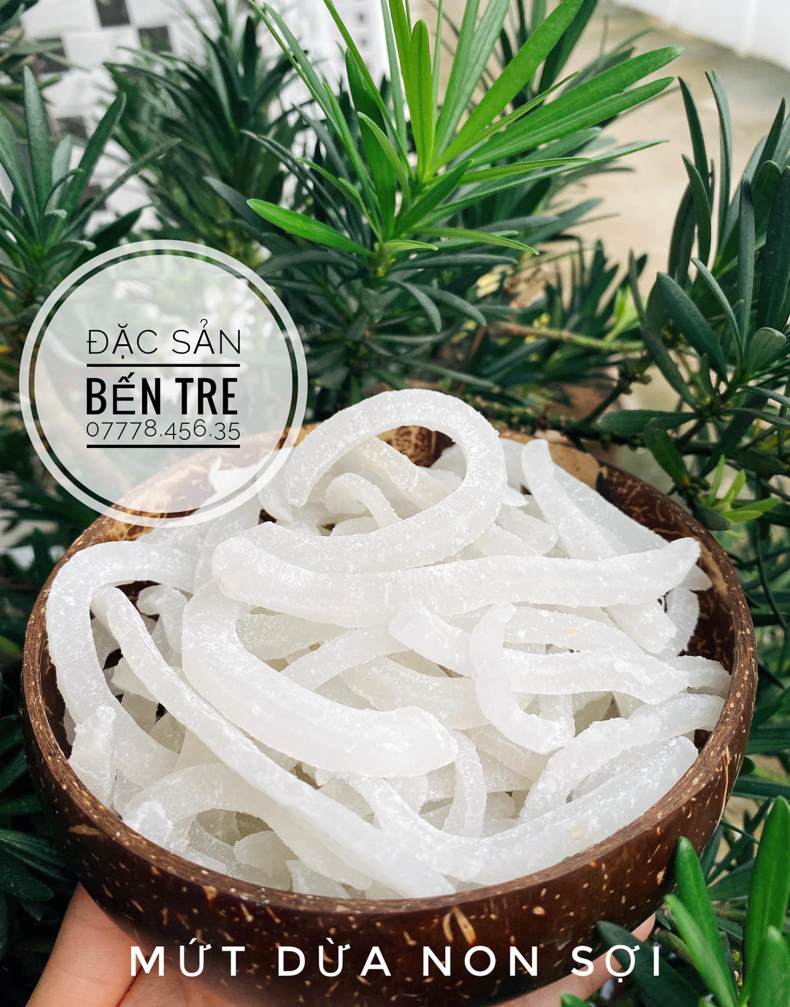 Mứt dừa non sợi Bến Tre