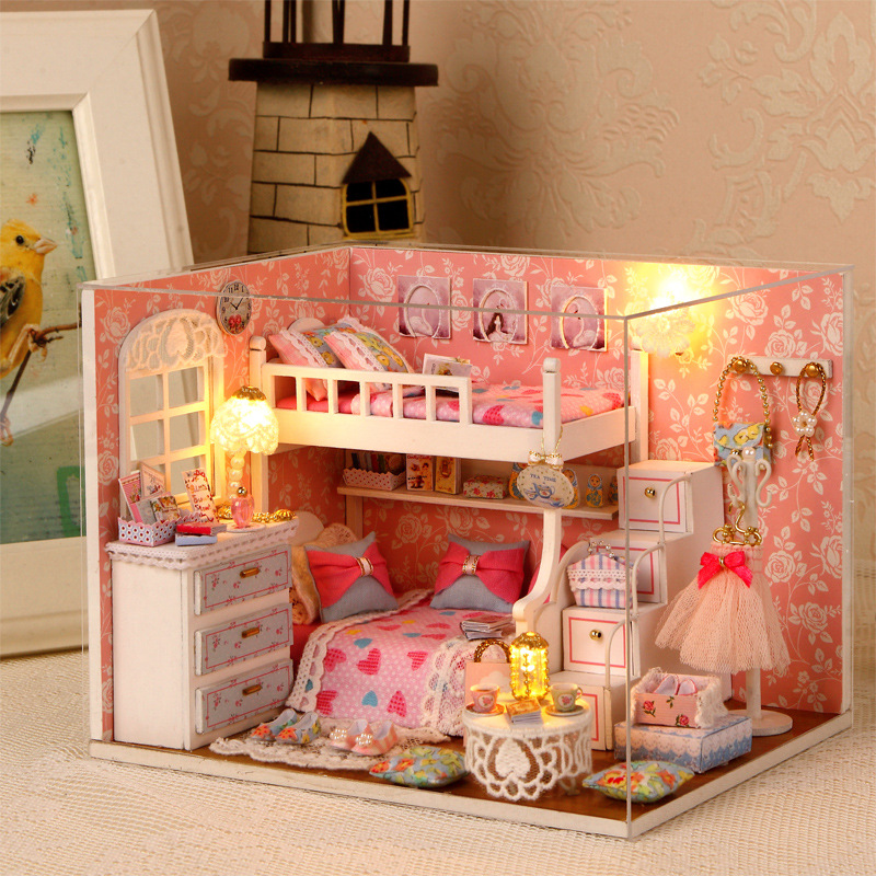 HCMNhà búp bê DIY Doll House- DREAM CATCHER - Có MICA DỤNG CỤ KEO
