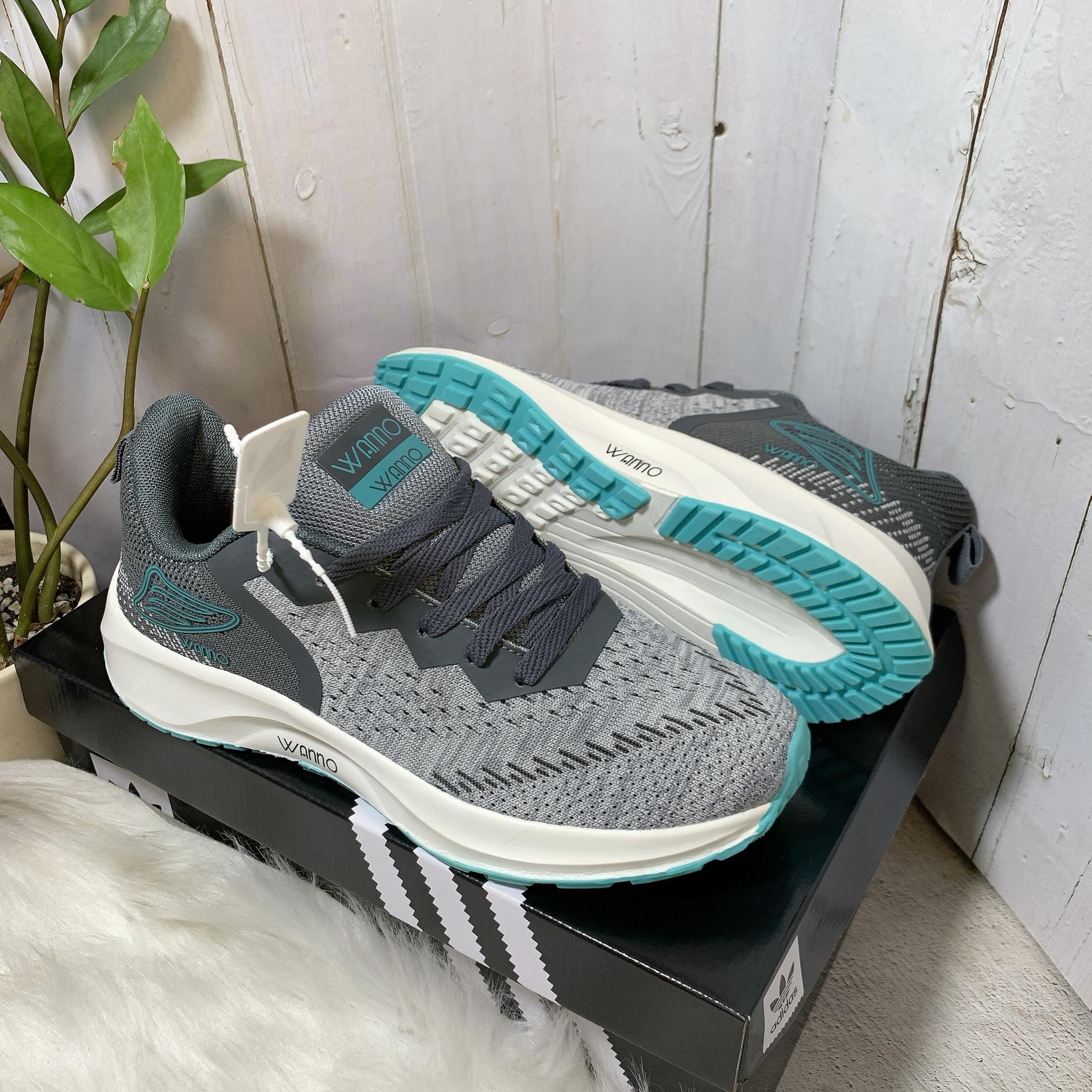 [HCM]Giày Xám Nam Thời Trang Hot Trend 2022 Cao Cấp - Giày Chạy Bộ Cực Bền Đẹp [ Full Box]