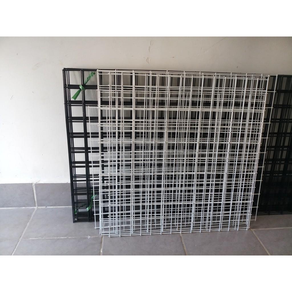 [HCM]Khung Lưới Trang Trí 50cmx50cm 2.5li ô mắt 5cm (trắng đen)