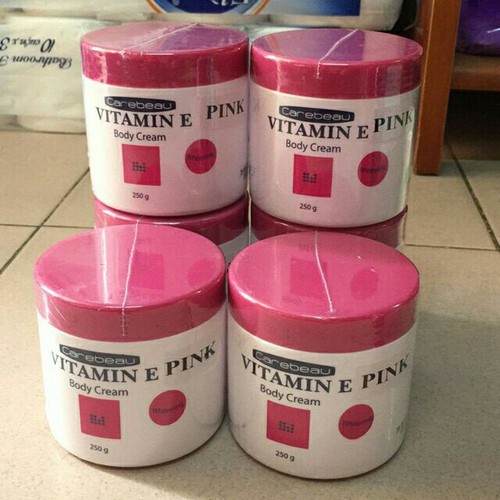 Kem dưỡng ẩm vitamin e trắng da pink