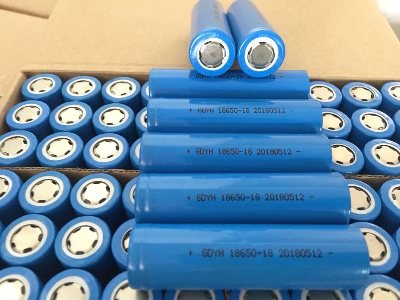 [Combo 5 viên]PIN 18650 litium 3.7v 4200mAh SIÊU BỀN dùng cho quạt MINI đèn pin tông đơ cắt tóc, chế tạo pin dự phòng.